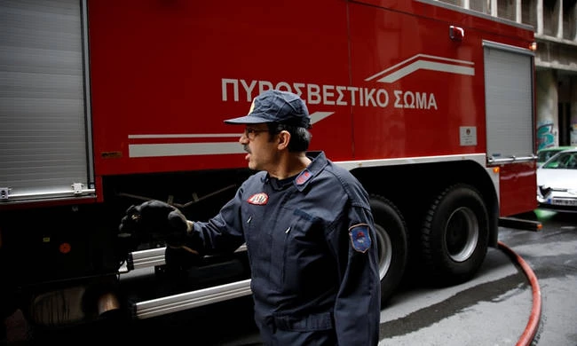 ΕΚΤΑΚΤΟ: Φωτιά στο κέντρο της Αθήνας